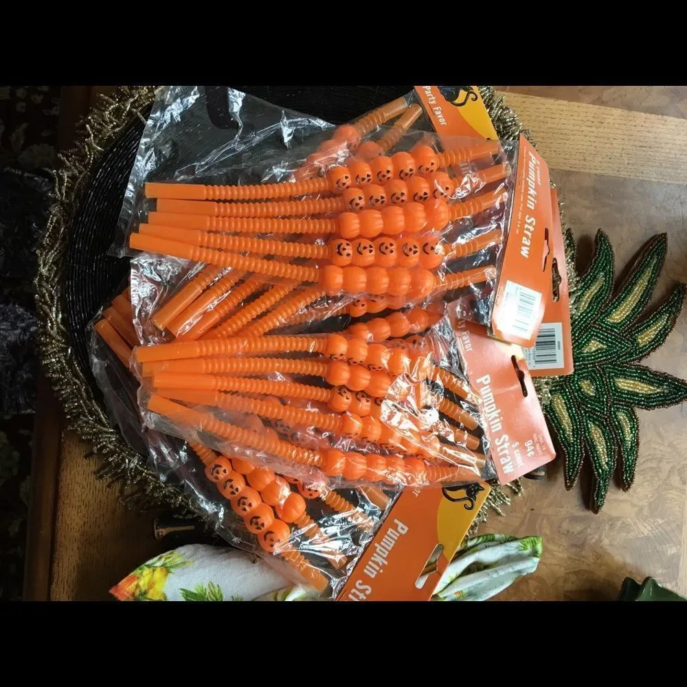 🎃 - 17 FUN Party Supplies & Decor!